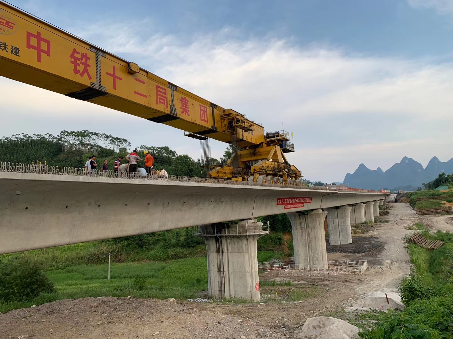 勐腊预应力加固在公路桥梁施工应用